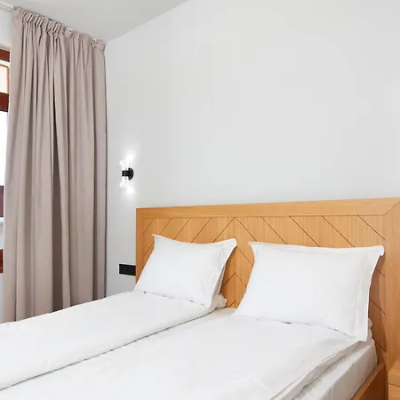 семеен ноа Отель