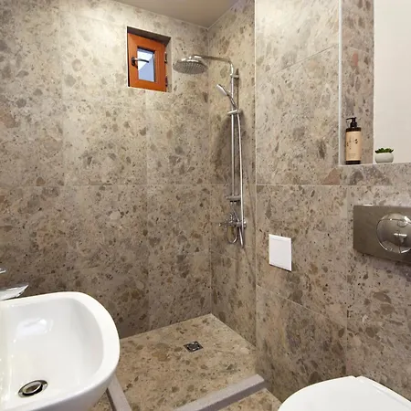 семеен ноа Отель Несебр