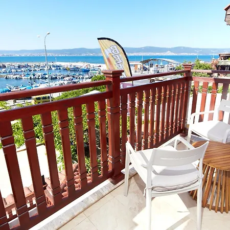 Отель семеен ноа