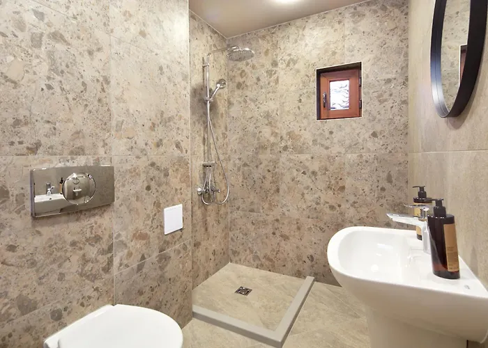 Hotel семеен ноа