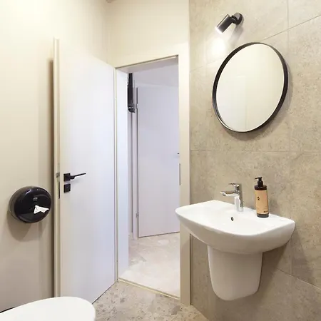 семеен ноа Hotel