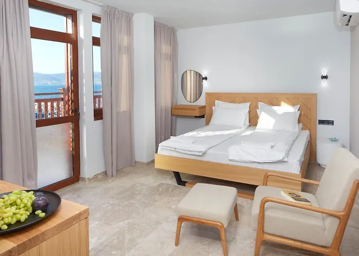 семеен ноа Hotel *