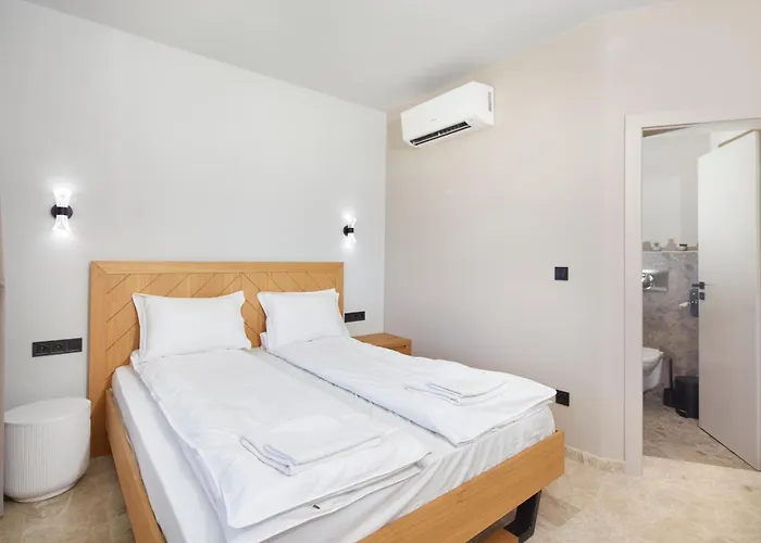 семеен ноа Hotel *